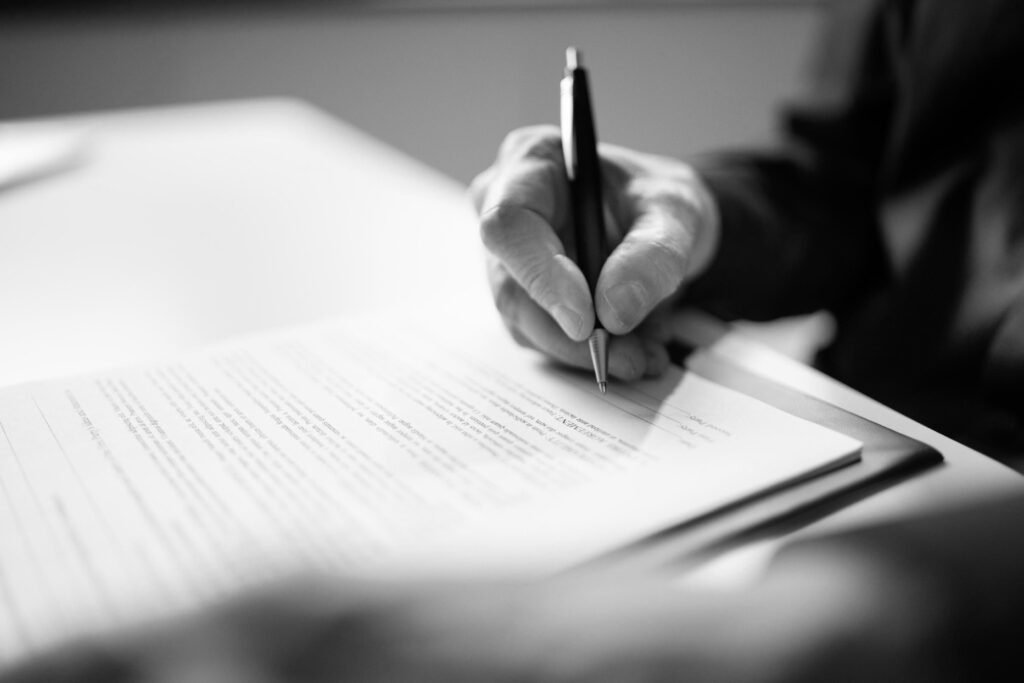 Signature d’un document dans le cadre d’une procédure d’effacement du casier judiciaire